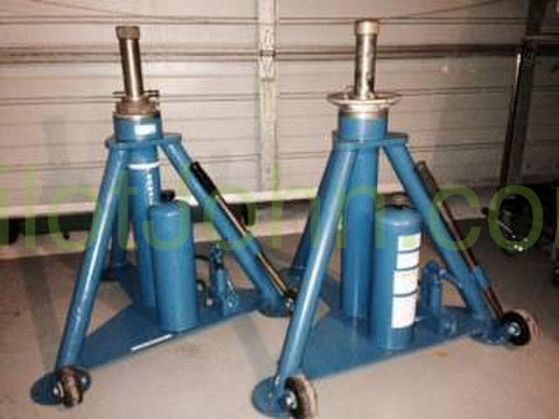 Used Tronair 0210320100 Tripod Jacks Pilot John