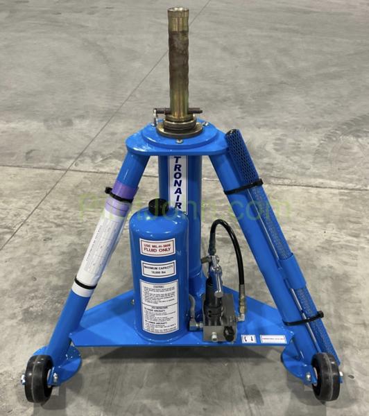 Buy Used Tronair 02-0522-0132 5 Ton Tripod Jack | Pilot John