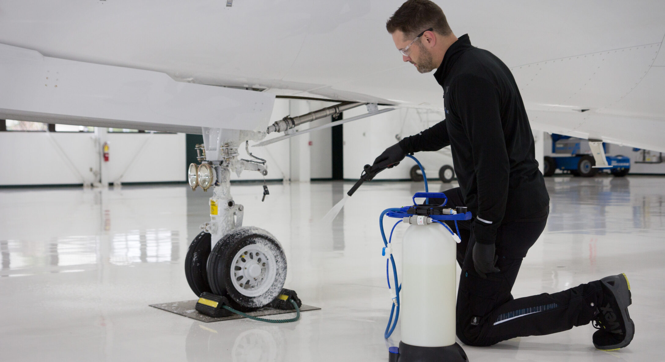 Aircraft Foaming in Progress Using FOAMit Equipment